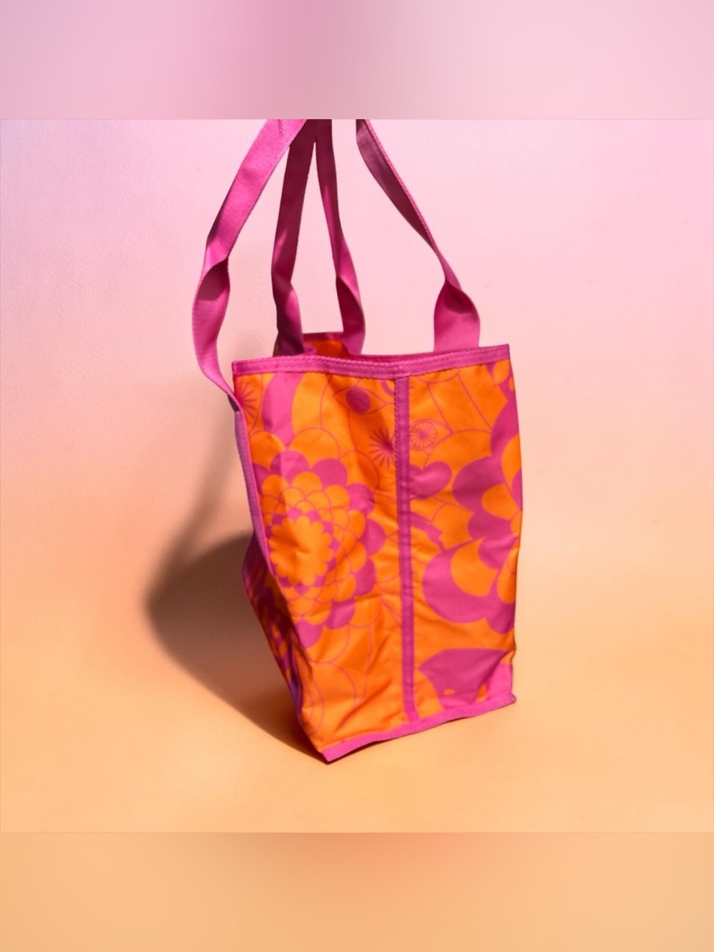 NEW Amika Signature Print Tote Bag Large Orange Pink Floral Utility Beach Travel - Picture 5 of 5